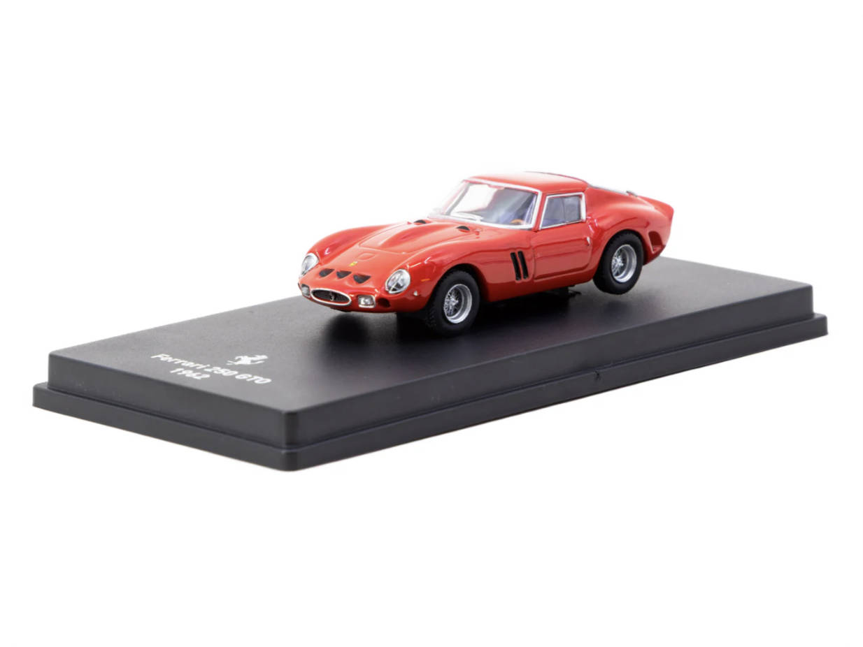 Car in Magazine CENTAURIA IXO  - Magazines recension och pris